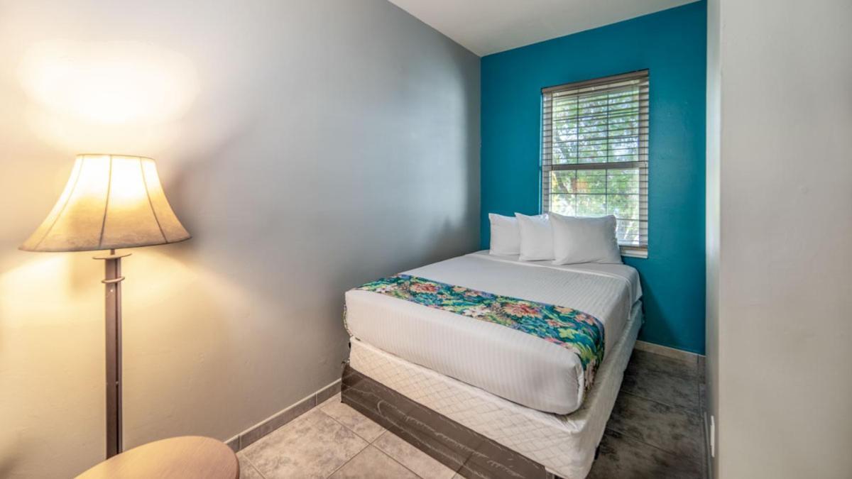 Ivey House Everglades Adventures Hotel Bagian luar foto