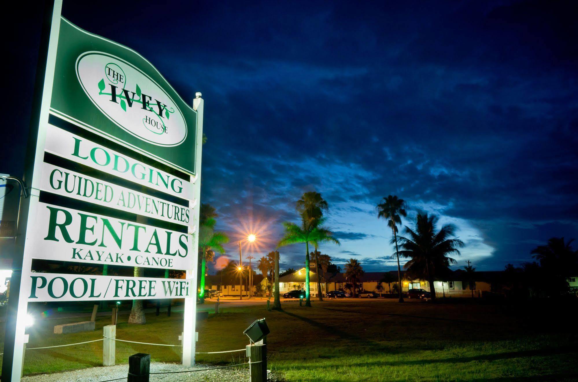 Ivey House Everglades Adventures Hotel Bagian luar foto