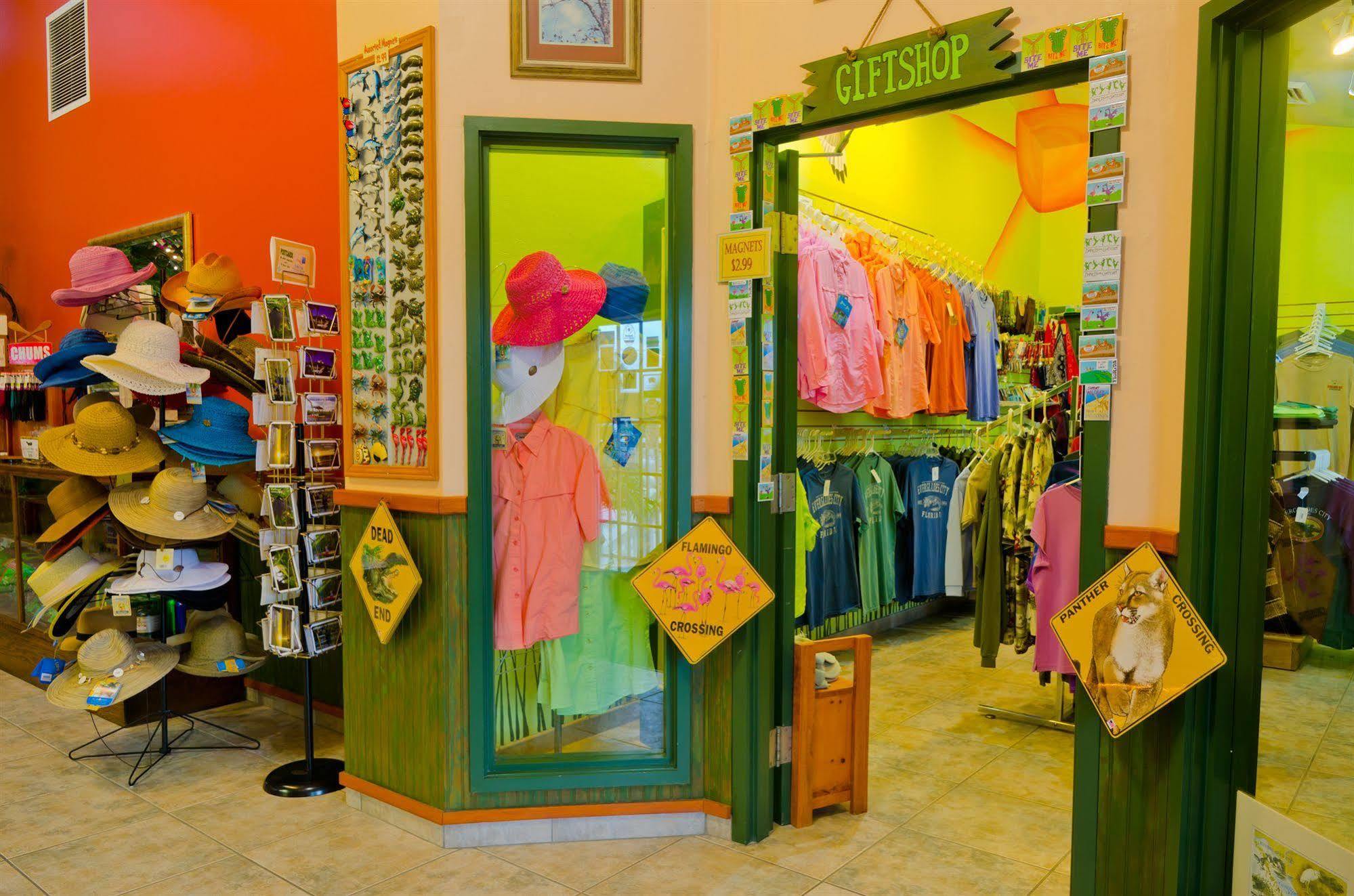 Ivey House Everglades Adventures Hotel Bagian luar foto