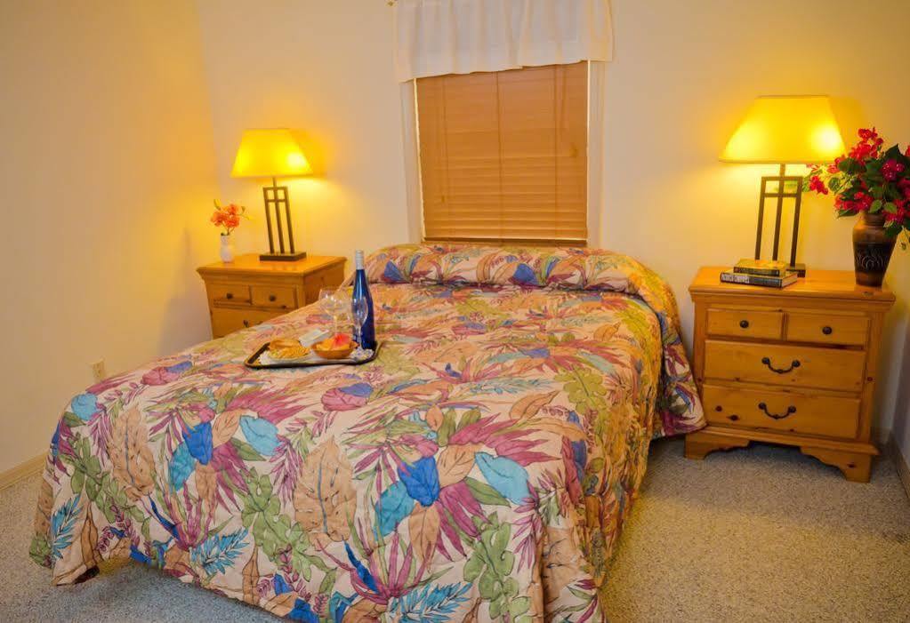 Ivey House Everglades Adventures Hotel Bagian luar foto